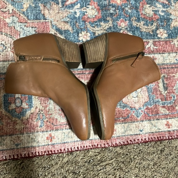 Frye Judith moto ankle boots booties cognac leather 8.5 brown - Picture 12 of 15